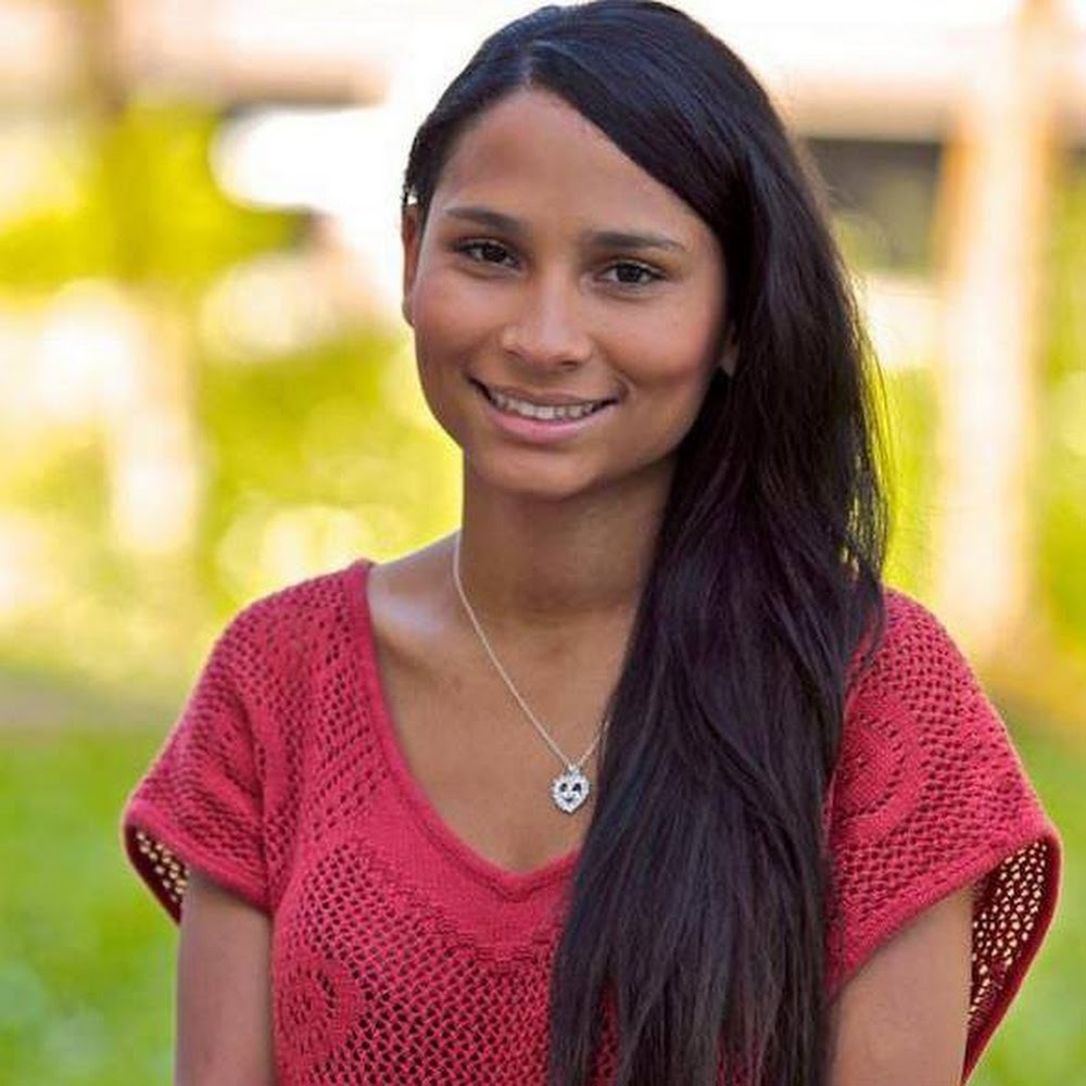 Meet your Posher, Salina